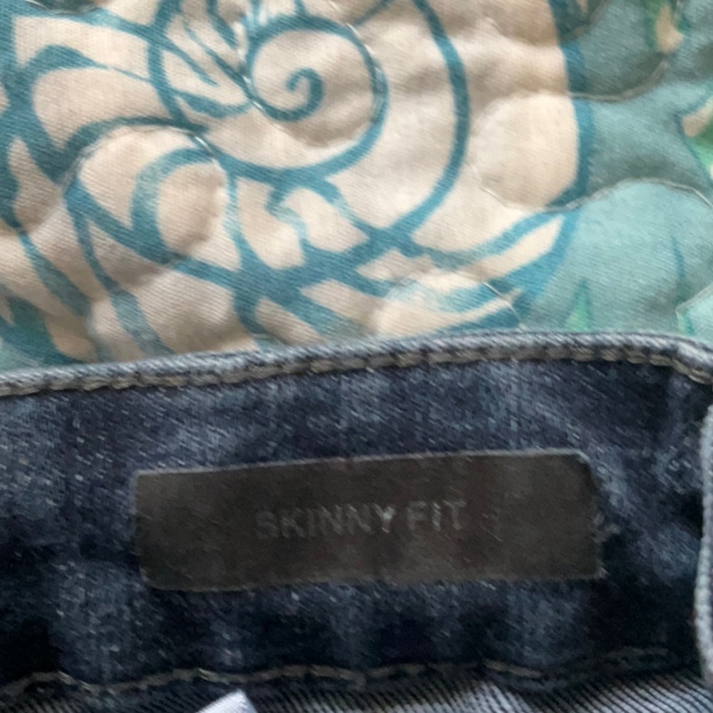 Judy Blue Dark Blue Skinny Jeans - Picture 3 of 4